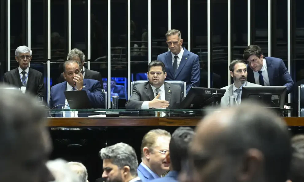 senado-aprova-pl-da-dosimetria,-que-reduz-penas-do-8-de-janeiro-e-beneficia-bolsonaro