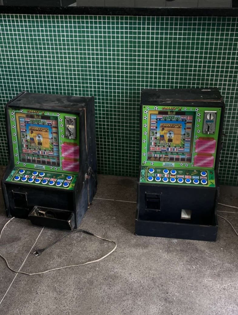 dona-de-comercio-e-presa-com-duas-maquinas-caca-niqueis-dentro-de-mercearia-em-fortaleza