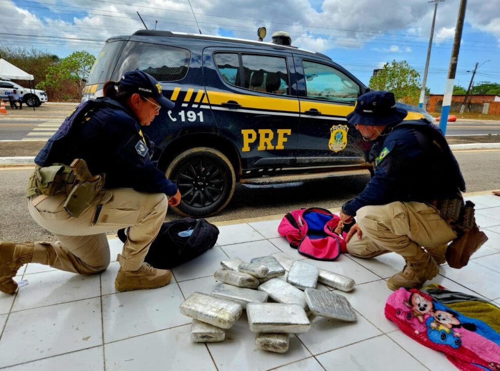 casal-que-transportava-drogas-para-obter-perdao-de-divida-e-preso-na-br-222,-no-ceara