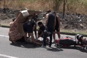 motociclista-fica-gravemente-ferido-apos-colidir-com-carro-em-avenida-de-fortaleza