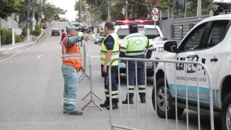 confira-os-bloqueios-e-desvios-de-transito-nas-ruas-de-fortaleza-para-o-reveillon-2026