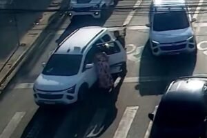 policiais-militares-auxiliam-parto-em-taxi-em-fortaleza;-confira-o-video