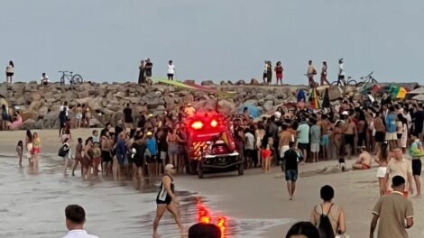 mulher-morre-afogada-na-praia-do-icarai,-no-ceara