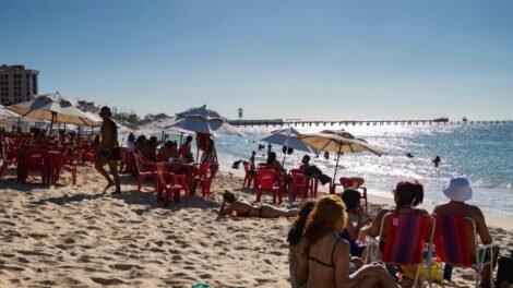 reveillon-2026-impulsiona-turismo-e-gera-r$-820-milhoes-na-economia-do-ceara