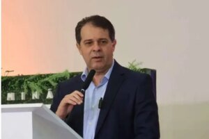 “grave-violacao-ao-direito-internacional”,-diz-evandro-leitao-sobre-ataque-a-venezuela