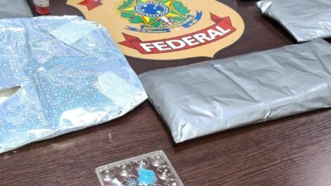 homem-e-preso-no-aeroporto-de-fortaleza-ao-tentar-embarcar-para-paris-com-5,2-kg-de-cocaina