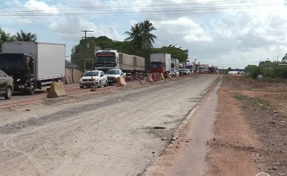 trabalhadores-do-anel-viario-so-permitem-nova-empresa-iniciar-apos-receber-salarios