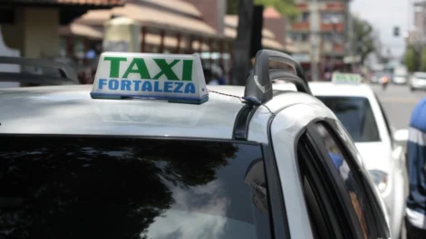 tarifas-de-taxi-em-fortaleza-tem-reajuste-de-18,7%-e-novos-valores-passam-a-valer-em-janeiro