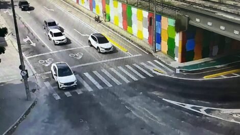 homem-e-detido-apos-realizar-pichacao-em-viaduto-da-avenida-dom-luis,em-fortaleza