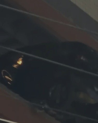 carro-fica-pendurado-em-estacionamento-de-predio-no-bairro-meireles,-em-fortaleza;-video