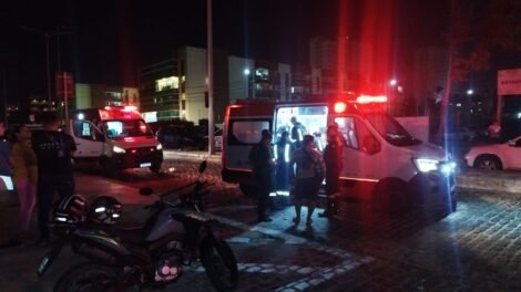 ataque-a-tiros-deixa-policial-morto-e-ao-menos-dois-feridos-na-praia-do-futuro,-em-fortaleza