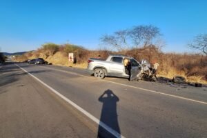 sobrevivente-que-perdeu-mae,-irma-gemea-e-prima-em-colisao-na-br-020-segue-internada-em-estado-grave-no-ceara