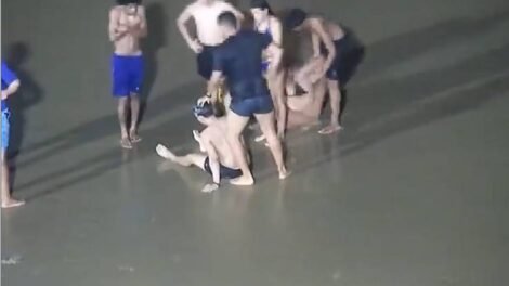 policial-militar-de-folga-salva-duas-pessoas-de-afogamento-na-praia-de-iracema