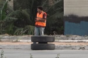 pneus-de-caminhao-se-desprendem-e-atingem-carro-em-rodovia-movimentada-no-ceara