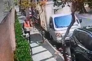 homem-e-flagrado-furtando-caixas-de-carne-de-caminhao-frigorifico-e-deixa-prejuizo-de-r$-1,4-mil-em-fortaleza