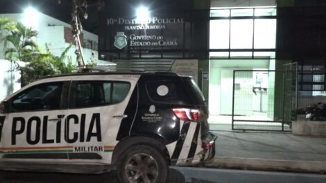 homem-pede-socorro-em-conteiner-da-policia-apos-escapar-de-execucao-em-fortaleza