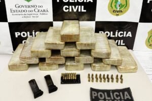 casal-e-preso-no-ceara-apos-ser-flagrado-com-filha-de-seis-anos-em-carro-com-drogas-e-armas