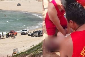 idoso-morre-afogado-na-praia-de-canoa-quebrada,-no-ceara