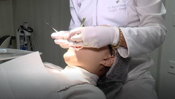 escovar-os-dentes,-usar-fio-dental-e-visitar-o-dentista-sao-fundamentais-para-saude-bucal