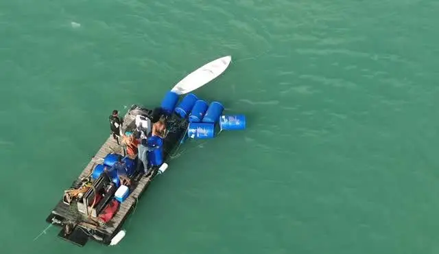 catamara-naufragado-no-mucuripe-e-reflutuado-e-passara-por-reparos