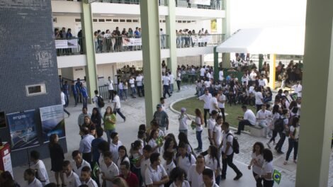 seduc-abre-sistema-de-matriculas-para-alunos-novatos-em-escolas-da-rede-estadual-no-ceara