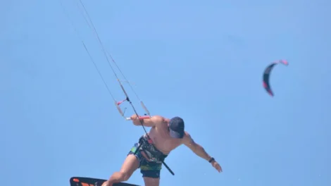 kitesurfista-que-morreu-afogado-no-ceara-alertou-sobre-vento-forte-e-tamanho-da-pipa-antes-de-entrar-no-mar