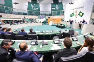assembleia-legislativa-do-ceara-retoma-os-trabalhos-no-plenario-nesta-segunda-feira-(2)