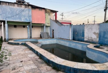 bebe-morreu-afogado-em-piscina-apos-irma-adolescente-sair-para-mercearia,-em-caucaia-(ce)