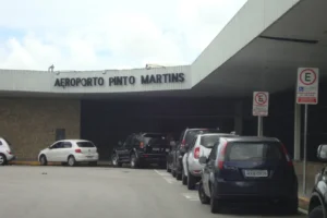 parte-do-antigo-terminal-do-aeroporto-de-fortaleza-comeca-a-ser-desmontada-apos-25-anos-desativada