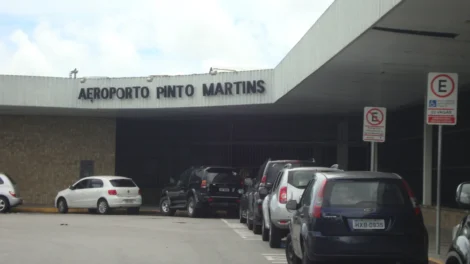 parte-do-antigo-terminal-do-aeroporto-de-fortaleza-comeca-a-ser-desmontada-apos-25-anos-desativada