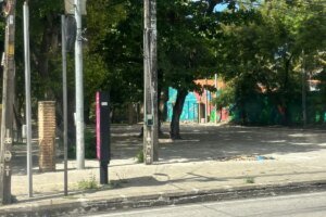 grades-sao-retiradas-do-estacionamento-do-parque-rio-branco-apos-denuncias-de-moradores-e-reportagem-da-tv-cidade