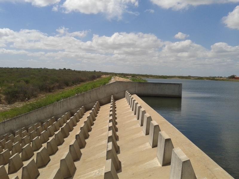 primeiro-acude-comeca-a-sangrar-no-ceara-em-2026;-confira-o-balanco