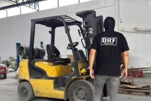 policia-prende-cinco-pessoas-e-apreende-11-toneladas-de-fios-de-cobre-em-galpao-em-fortaleza