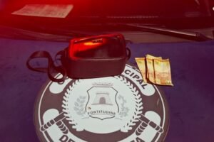 homens-sao-presos-pela-guarda-municipal-apos-assalto-em-ponto-de-onibus-em-fortaleza