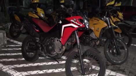 adolescentes-sao-capturados-por-direcao-perigosa-apos-tentarem-fugir-da-policia-em-fortaleza