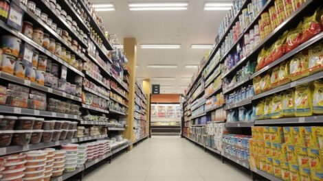 procon-determina-que-associacao-oriente-supermercados-de-fortaleza-a-retirar-alimentos-improprios-para-consumo