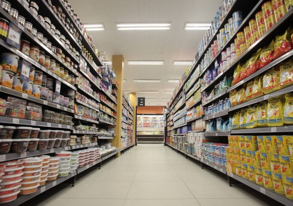 procon-determina-que-associacao-oriente-supermercados-de-fortaleza-a-retirar-alimentos-improprios-para-consumo
