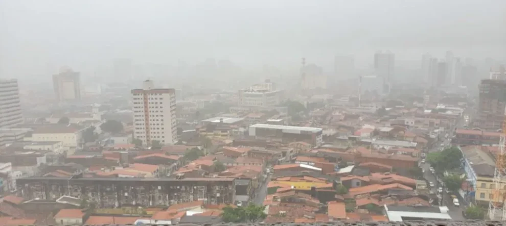 funceme-emite-aviso-de-chuvas-intensas-para-todo-ceara-ate-quinta-feira-(12)