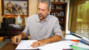 elmano-envia-a-assembleia-projeto-para-repatriar-cearenses-que-morrerem-fora-do-brasil