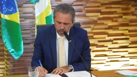 servidores-do-ceara-e-de-fortaleza-terao-ponto-facultativo-durante-o-carnaval-2026