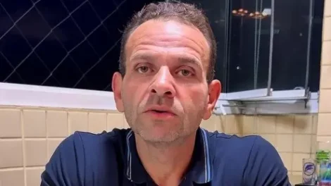 mpe-pede-cassacao-de-mandato-do-prefeito-de-aracoiaba,-irmao-do-cantor-wesley-safadao