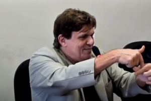 “so-a-cabecinha”:-fala-com-conotacao-sexual-de-vereador-gera-revolta-em-ibaretama