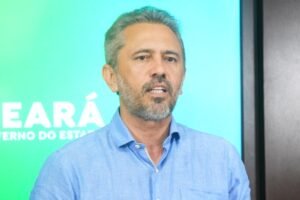 elmano-anuncia-reajuste-de-30%-no-vale-alimentacao-de-pms-e-bombeiros-no-ceara