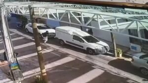 falsa-turista-marca-entrega-para-receber-celulares-e-comparsas-assaltam-entregador-em-fortaleza