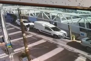 falsa-turista-marca-entrega-para-receber-celulares-e-comparsas-assaltam-entregador-em-fortaleza