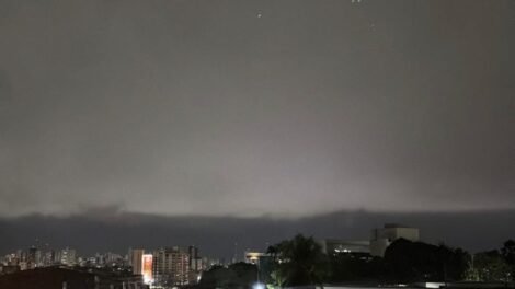 fortaleza-registra-31-mm-de-chuva-no-castelao-e-tem-domingo-de-instabilidade;-veja-previsao
