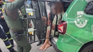 motorista-sob-efeito-de-drogas-provoca-serie-de-colisoes-no-transito-e-e-presa-em-fortaleza