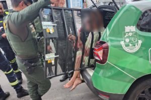 motorista-que-estaria-alcolizada-provoca-serie-de-colisoes-no-transito-e-e-presa-em-fortaleza