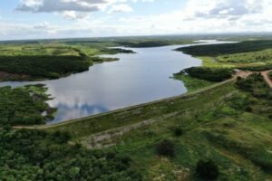 chuvas-no-ceara-fazem-mais-dois-acudes-sangrarem-e-transformam-paisagem-do-semiarido