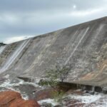 barragem-do-trici-sangra-apos-chuva-de-182-mm-em-taua,-no-ceara